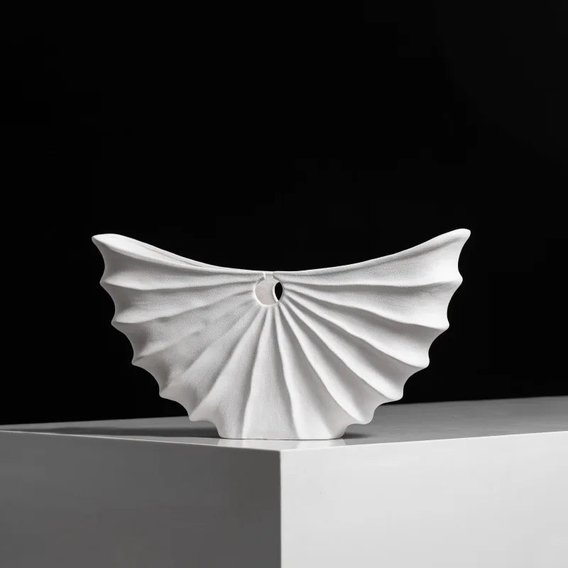 Modern Ceramic Fan Vase – Minimalist White Porcelain Décor Decorative Ceramic Vase Babs