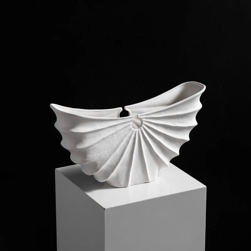 Modern Ceramic Fan Vase – Minimalist White Porcelain Décor Decorative Ceramic Vase Babs