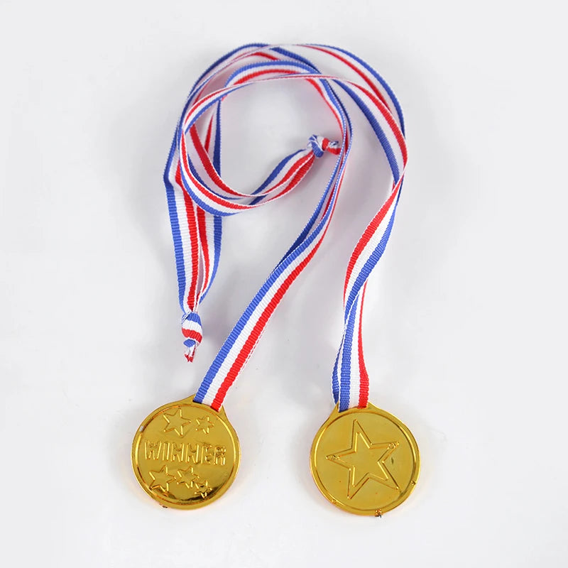 Gold Plastic Winner Medals & Trophies Kids Party Favors 5/10Pc Party Favor Medals Babs