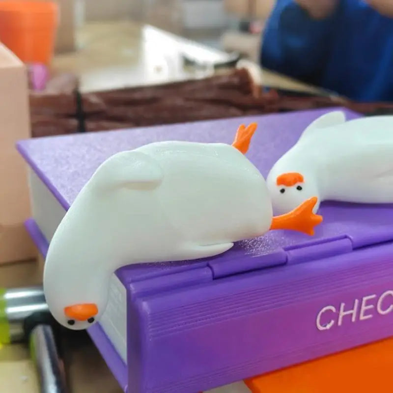 Cute Duck Bookend – Anti-Slip Decorative Book Holder for Desk Decorative Bookend Babs
