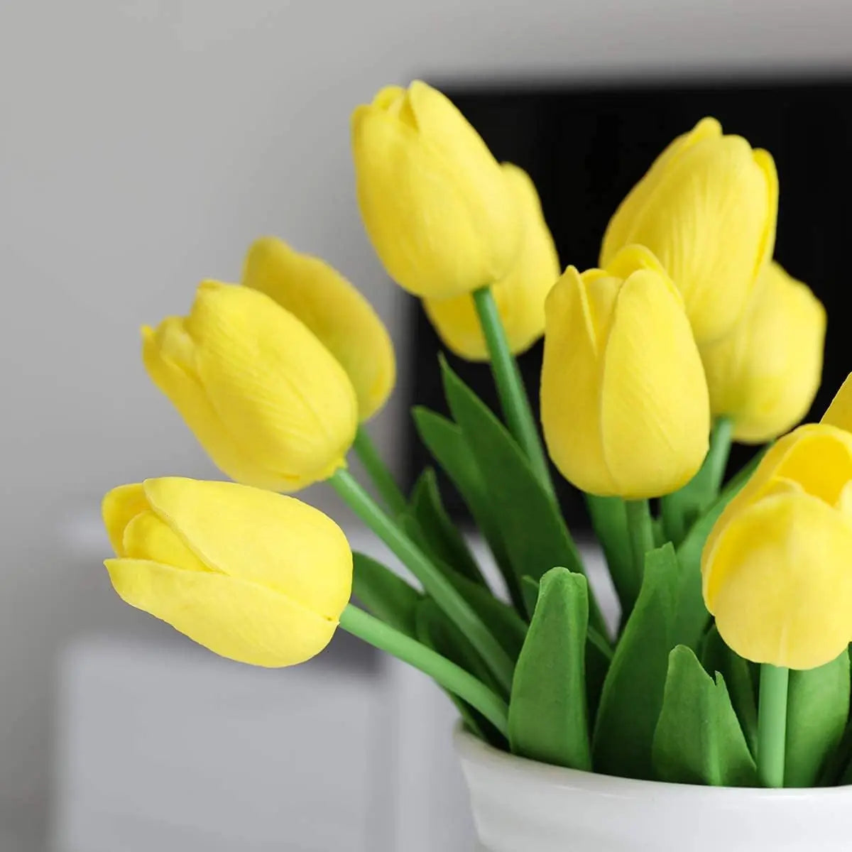 10-Piece Artificial Tulip Bouquet – PE Foam Fake Flowers Artificial Flower Bouquet Babs