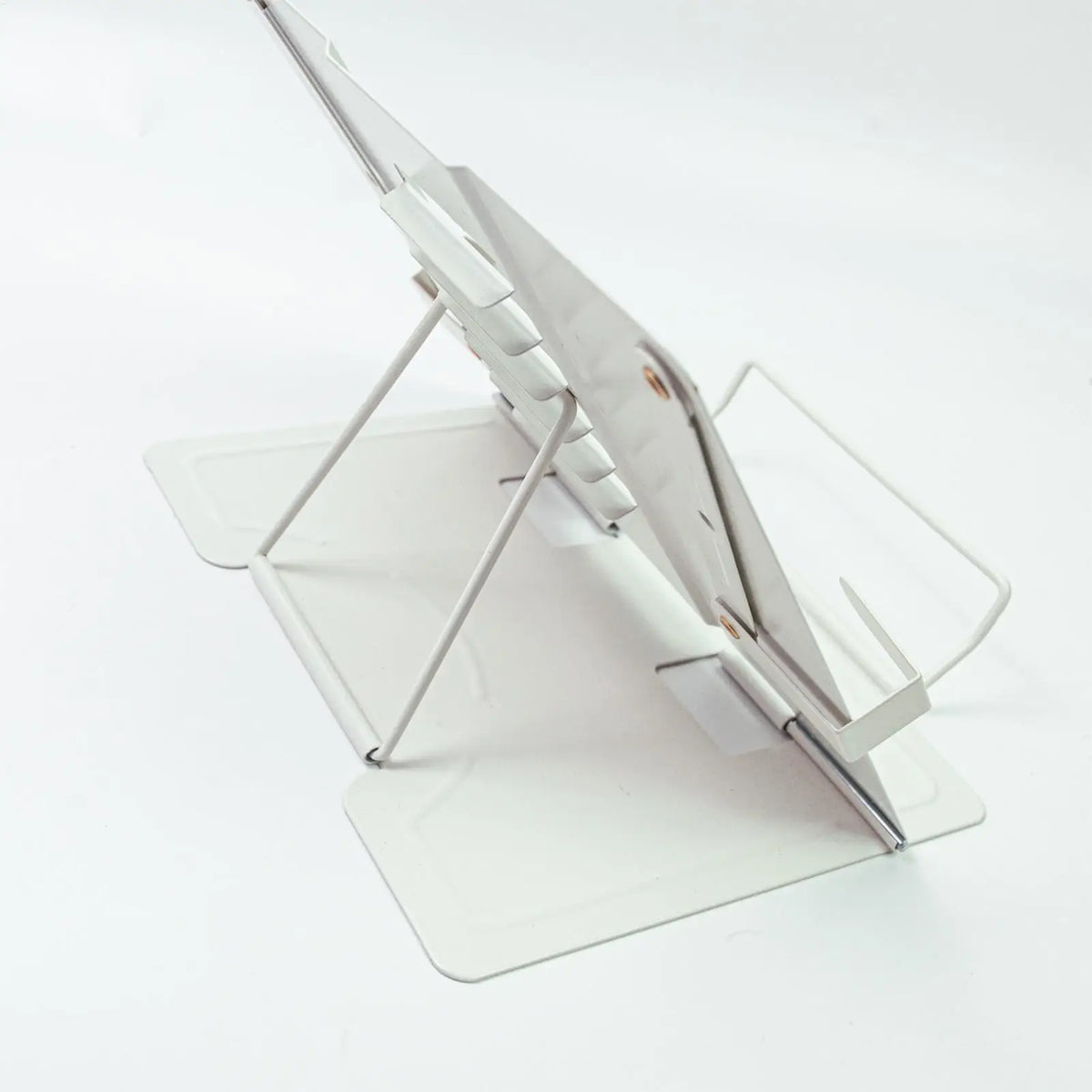 Adjustable Macrame Board Stand – Foldable Cork Grid Desk Holder Macrame Board Stand Babs