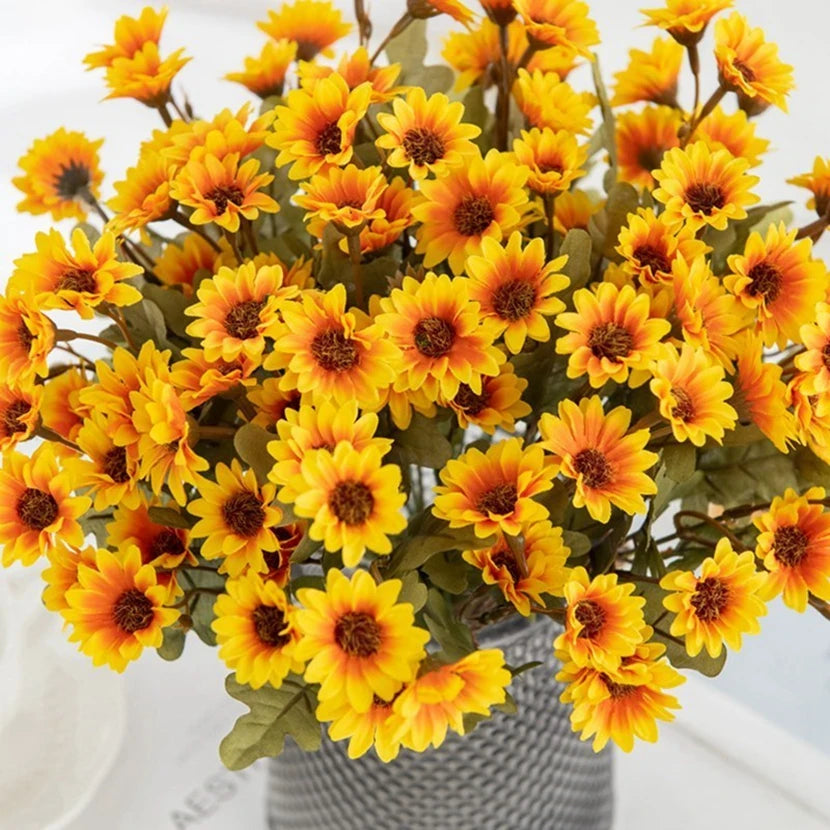 Small Daisy Artificial Silk Flowers – Wedding & Home Décor Artificial Silk Flowers Babs