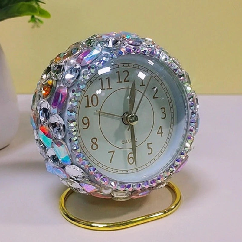Oeny Modern Silent Desk Clock – Luminous Metal Alloy, Quartz Desk Clock Babs
