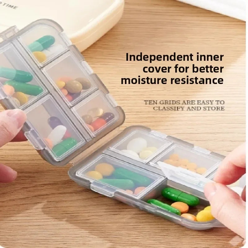 10-Compartment Portable Travel Pill Organizer & Daily Case Pill Organizer Case Babs