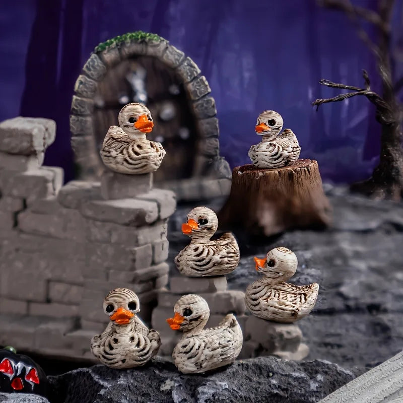 50-Piece Gothic Skull Duck Set – Halloween & Home Decor Gothic Decor Figurines Babs