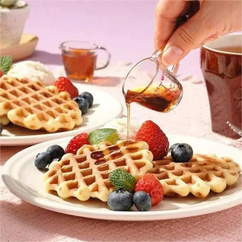 Mini Graduated Plastic Measuring Cup – Drip-Free Spout Kitchen Measuring Cup Babs
