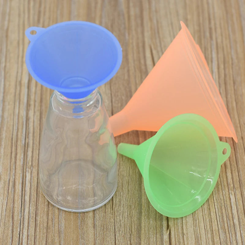 5-Piece Colorful Multi-Size Kitchen Funnel Set – Oil & Juice Kitchen Funnel Set Babs