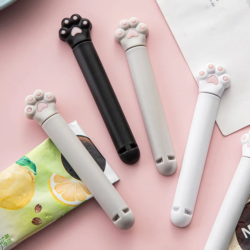 Cute Snack Bag Clips – Moisture-Proof Chip & Food Sealer Food Bag Clip Babs