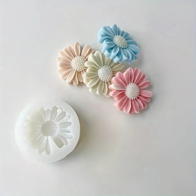 Daisy Silicone Candle & Soap Mold – DIY Candle Making Kit Silicone Candle Mold Babs