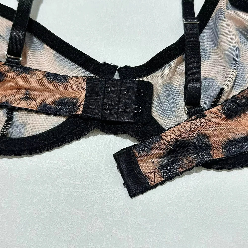 5-Piece Leopard Lingerie Set – Bra, Panty, Garter & Stockings Lingerie Set Babs