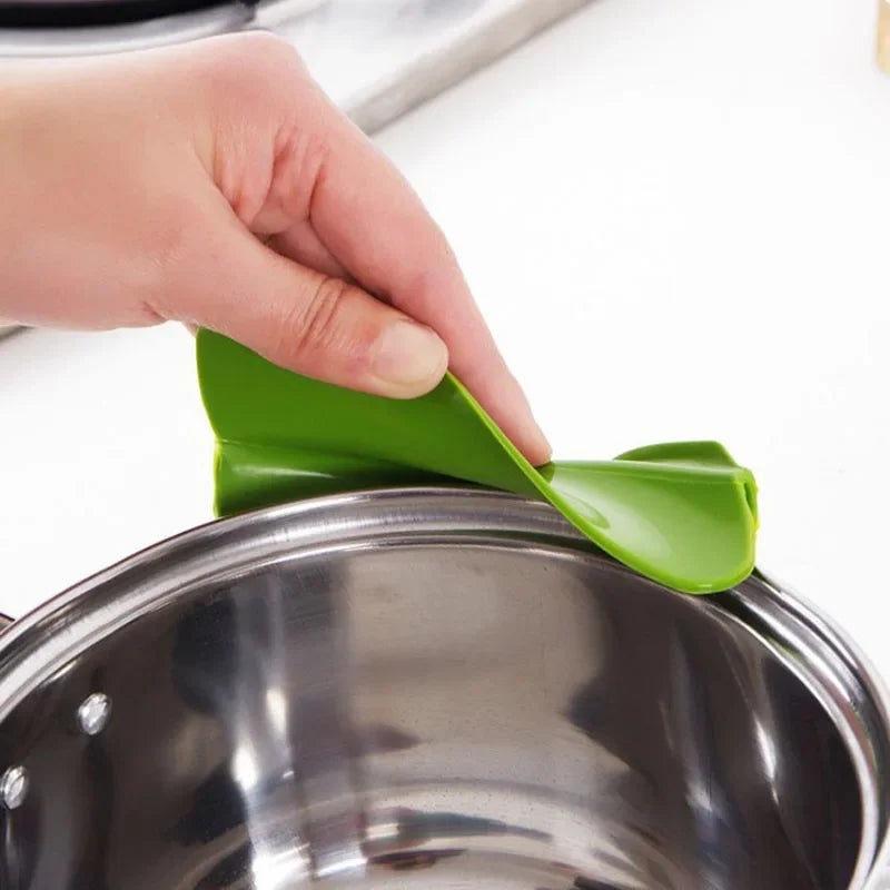 Kitchen Funnel – Anti-Splash Edge & Liquid Streamer Spout Kitchen Funnel Babs