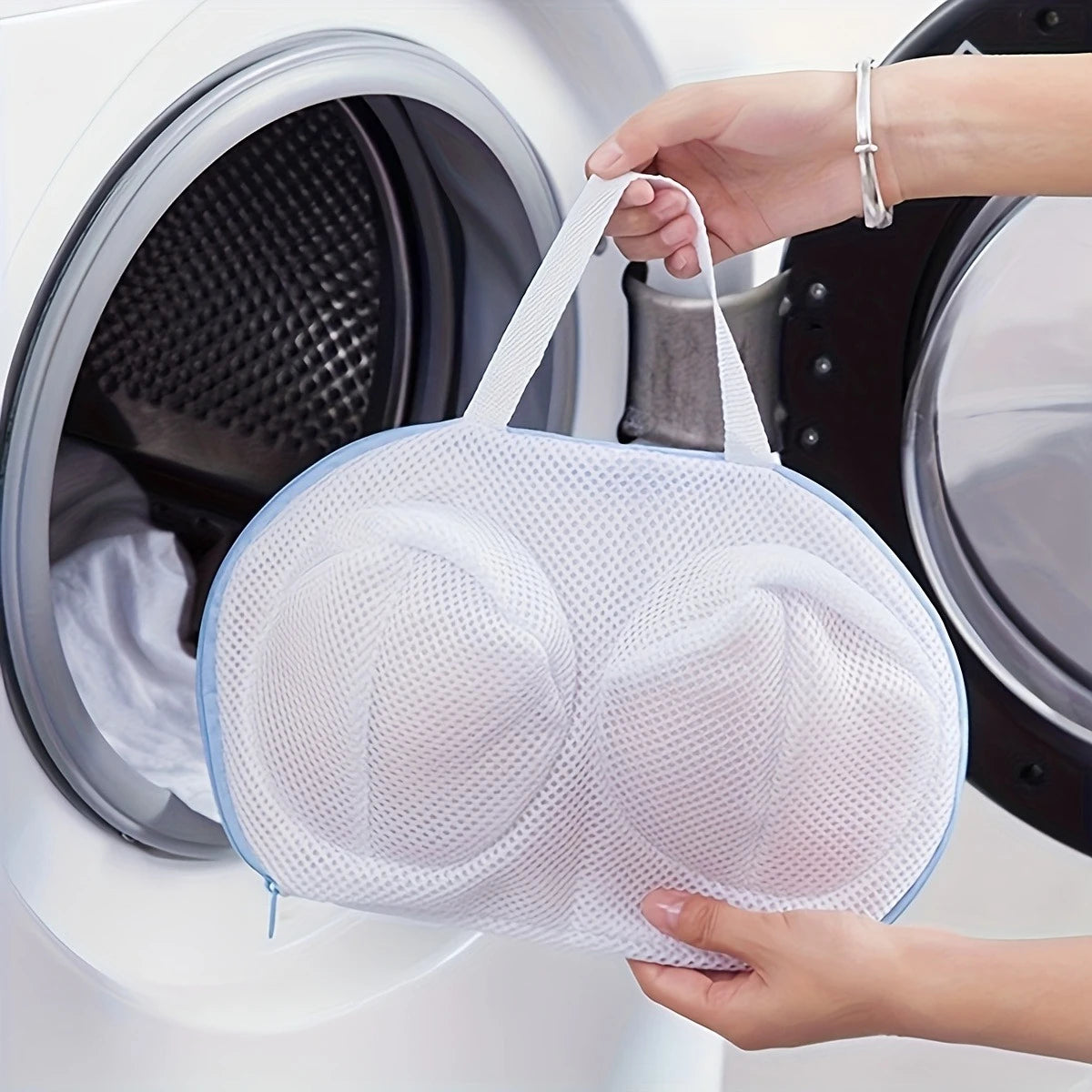 2PCS 3D Bra Laundry Bags – Anti-Deformation Mesh Zipper Mesh Laundry Bag Babs