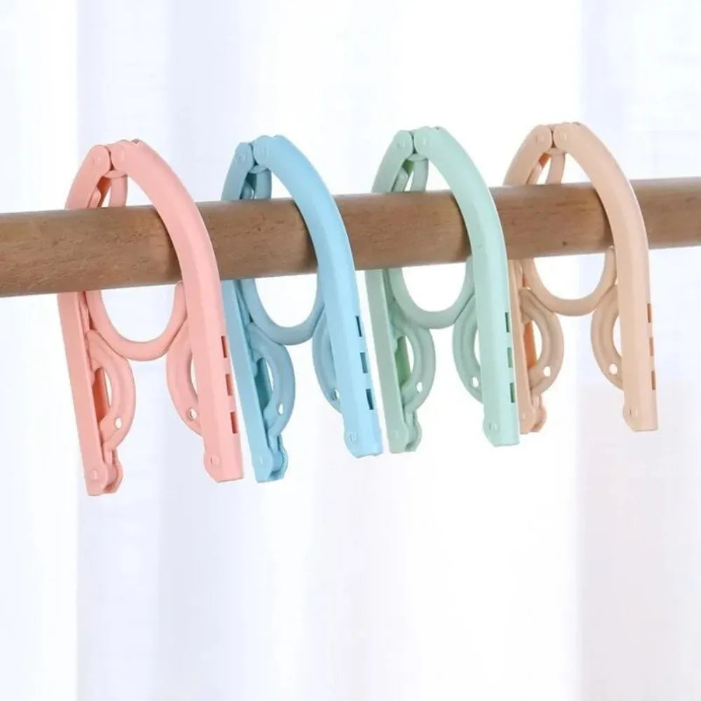 Portable Foldable Travel Clothes Hanger – Anti-Slip, Space-Saving Foldable Travel Hanger Babs