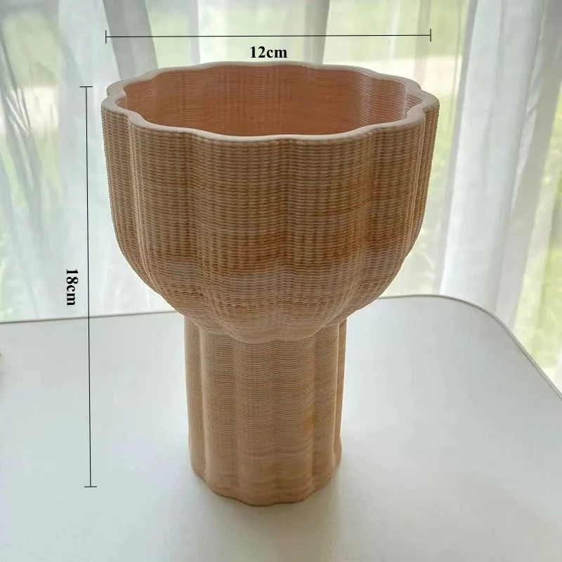 Nordic Ceramic Vase – Elegant Modern Tabletop Flower Décor Decorative Ceramic Vase Babs D