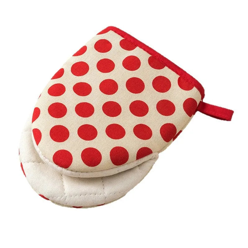 Polka Dot Oven Mitts – Heat-Resistant Thick Cotton Baking Gloves Oven Mitts Babs
