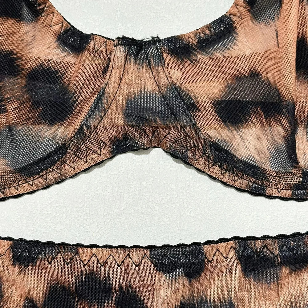 5-Piece Leopard Lingerie Set – Bra, Panty, Garter & Stockings Lingerie Set Babs