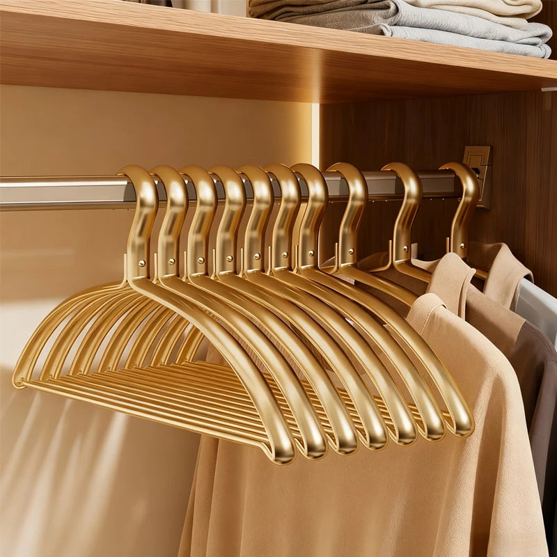 Wide Metal Clothes Hangers 10/5 Pack – No Shoulder Bump Clothes Hangers Babs