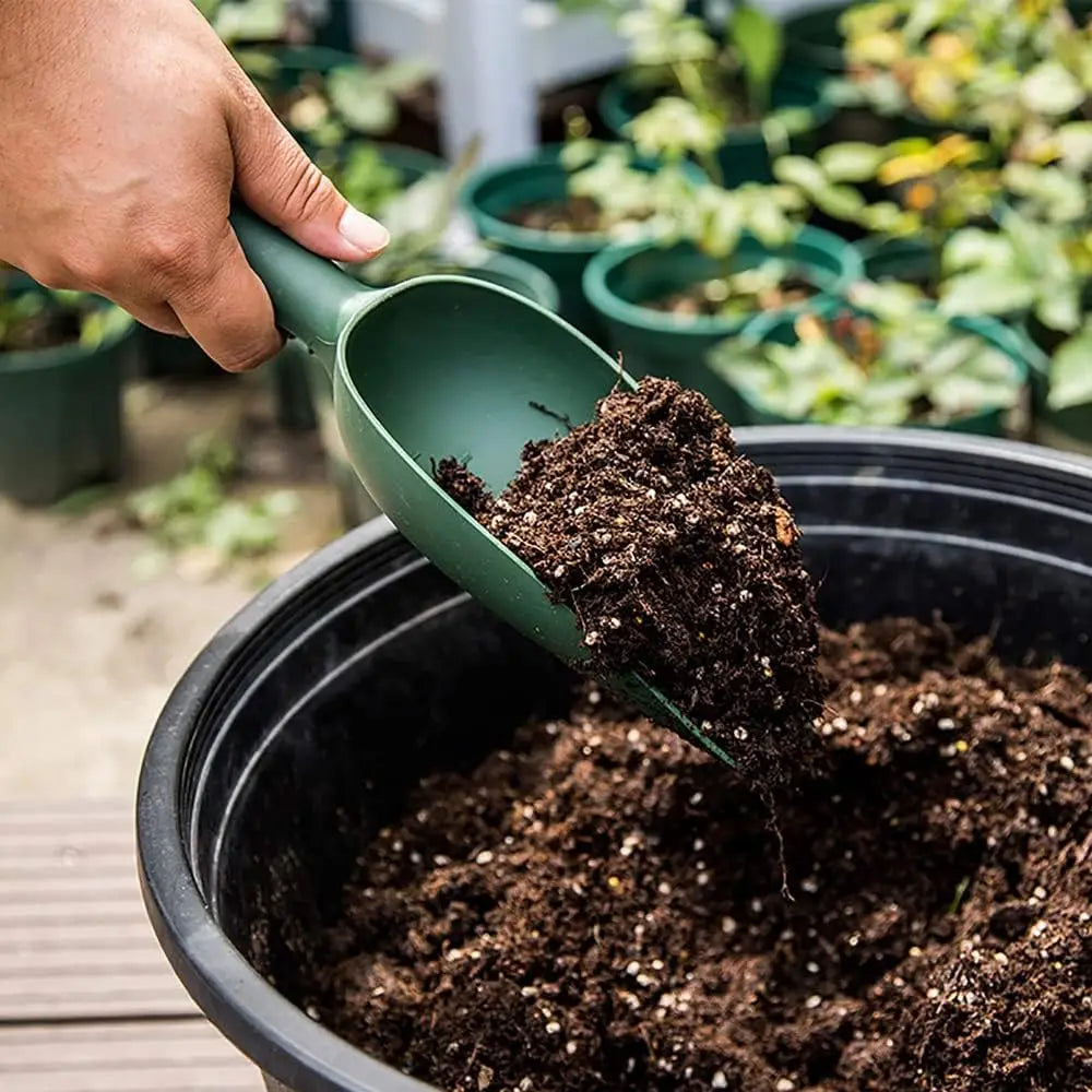 Plastic Garden Hand Trowel – Planting, Digging & Scoop Tool Garden Hand Trowel Babs