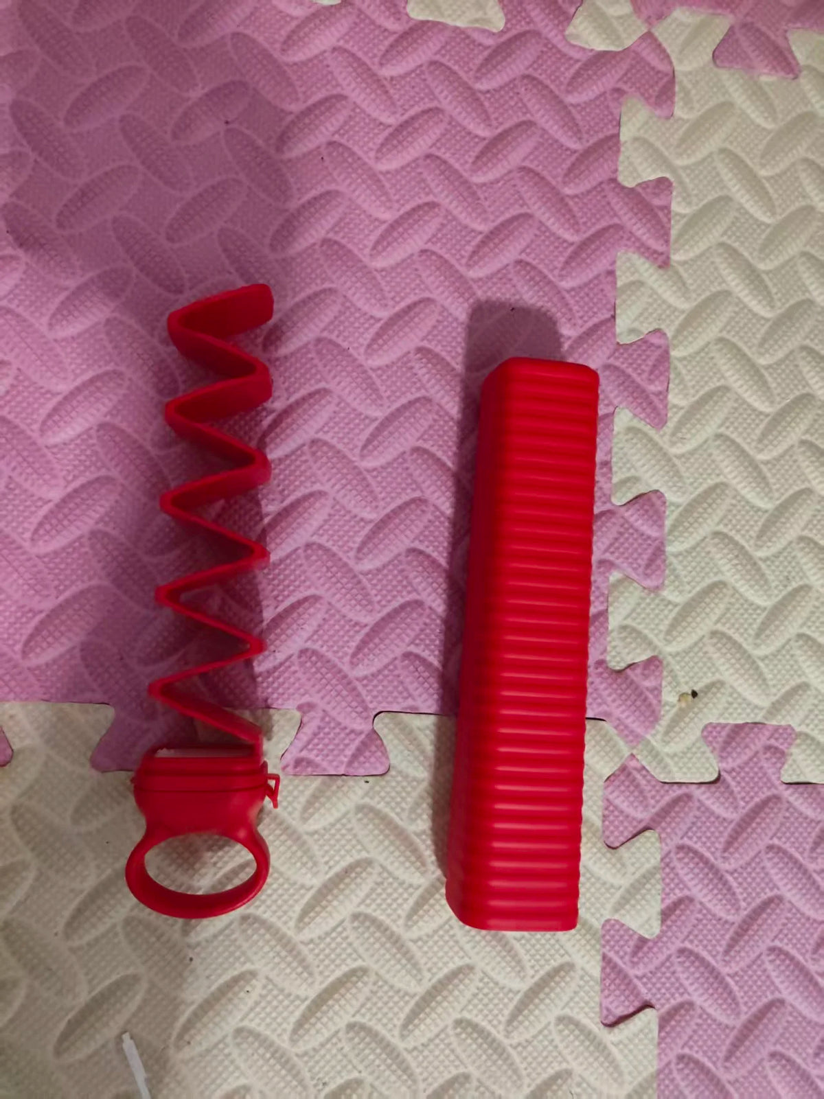 Easy Release Press Ice Cube Mold – Eco-Friendly & Reusable Ice Cube Mold Babs Red