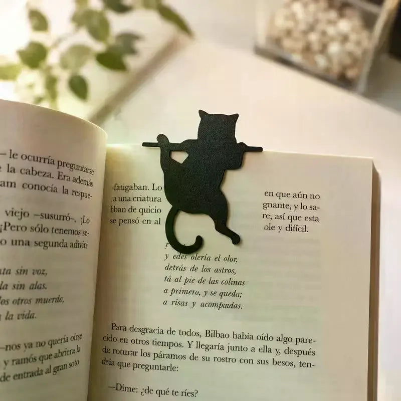 Black Cat Climbing Wall Decor – PLA Matte 3-Piece Set Cat Wall Decor Babs