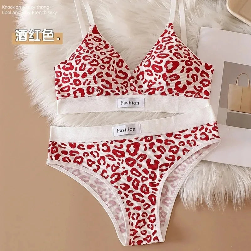Women's Leopard Print Wire-Free Bra & Brief Set | Seamless Bra & Brief Set Babs Wine red One Size