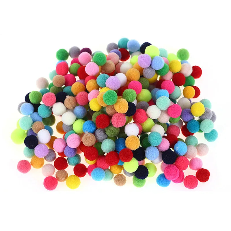 Fluffy DIY Pom Poms Craft Balls – Party & Holiday Décor DIY Craft Pom Poms Babs