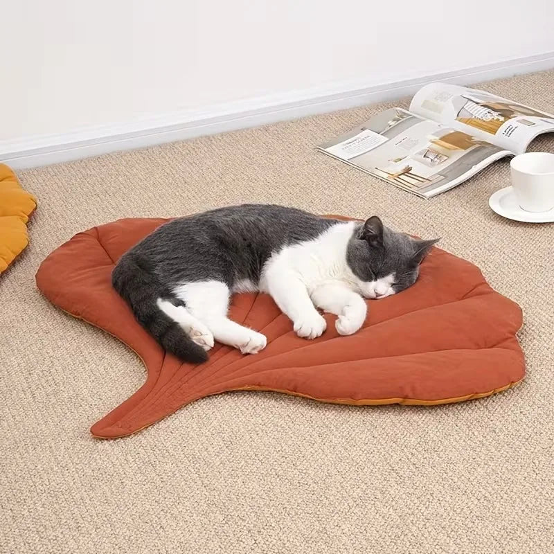 Leaf-Shaped Pet Bed Mat – Soft, Washable & Non-Slip for Cats & Dogs Pet Bed Mat Babs