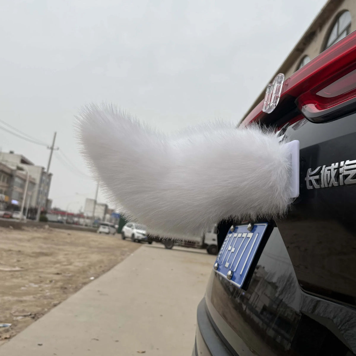 Electric Wagging Faux Fox Tail Car Ornament | Remote Control Car Exterior Ornament Babs 9