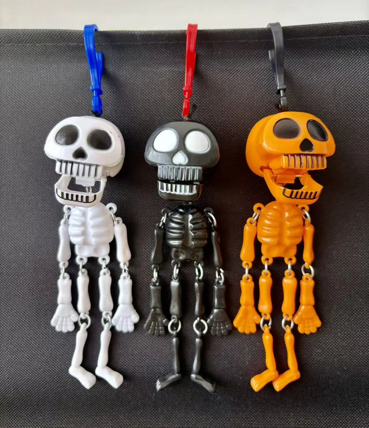 Skeleton Bag Charm Keychain – Pull String Movable Joints Novelty Keychain Charm Babs 3pcs