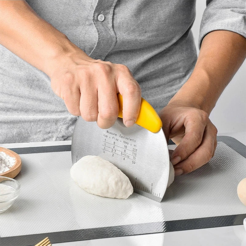 Stainless Steel Bread Knife & Cake Scraper with Scale | Baking Tool Baking Scraper Spatula Babs