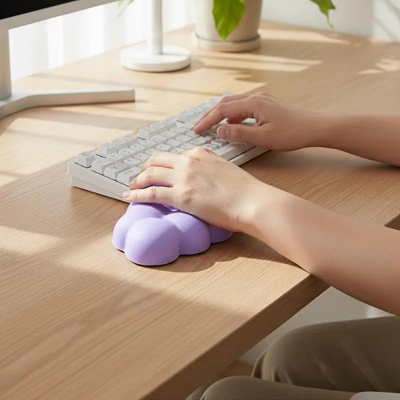 HUXUAN Cloud Keyboard Wrist Rest – Ergonomic Non-Slip Silicone Keyboard Wrist Rest Babs