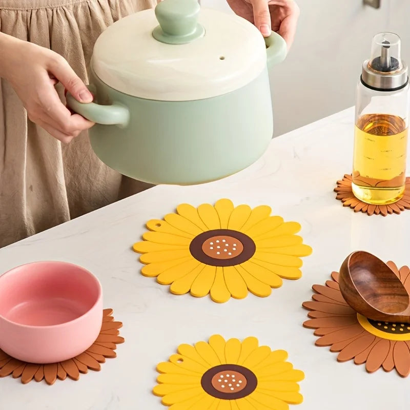 Sunflower Insulation Pad – Heat-Resistant PVC Cup & Table Mat Table Insulation Mat Babs