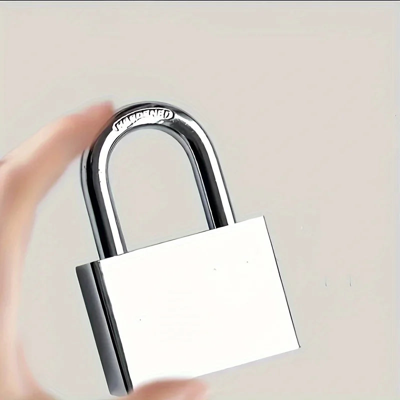Heavy-Duty Rustproof Waterproof Padlock – Chrome, 4 Keys Security Padlock Babs