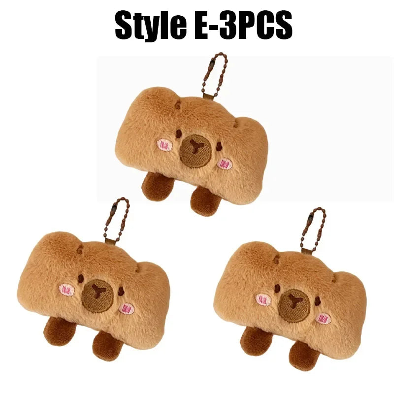 Cute Capybara Plush Keychain – Anime Bread Topper Fluffy Charm