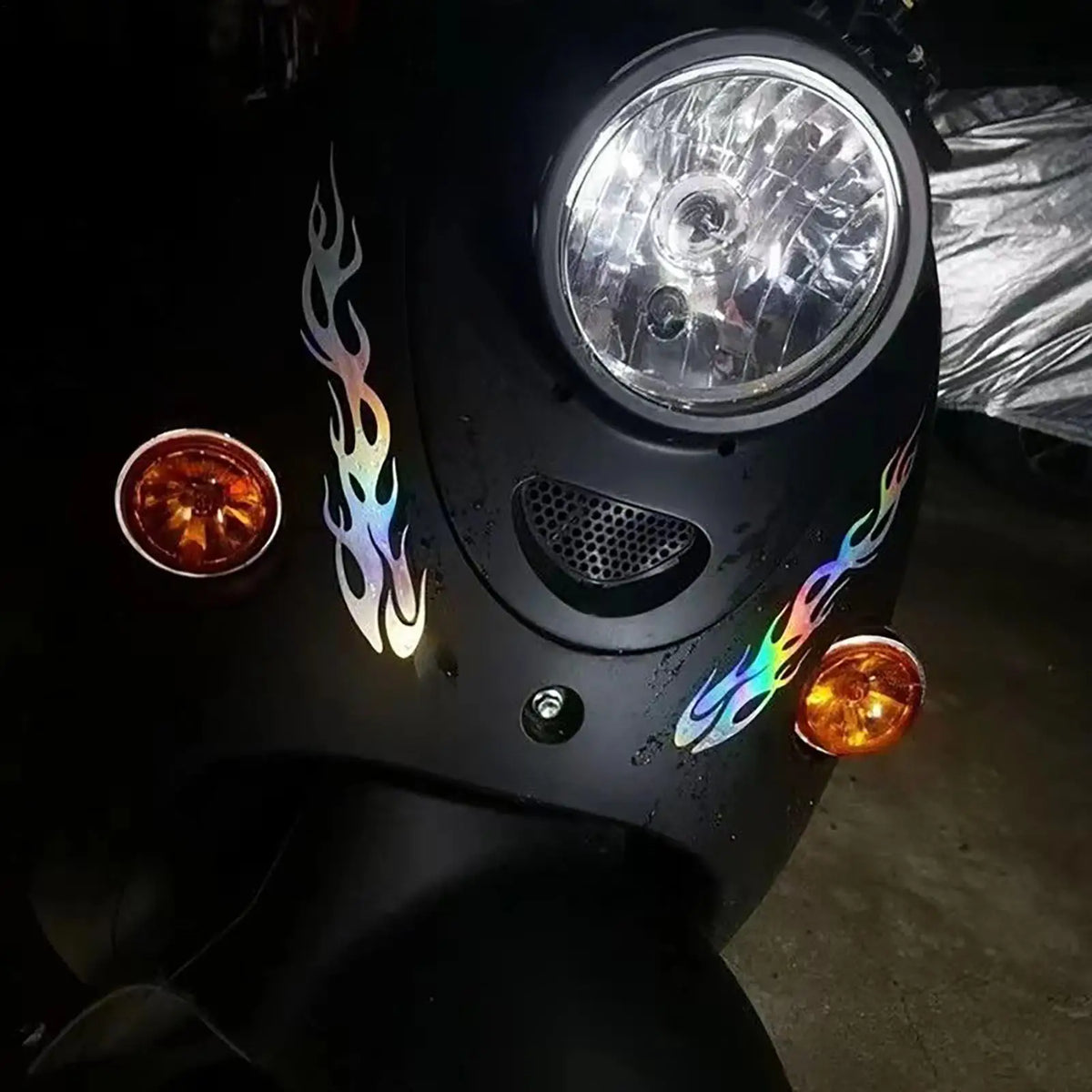 Flame Reflective Waterproof Stickers for Motorcycle & Car Motorcycle Car Decal Babs