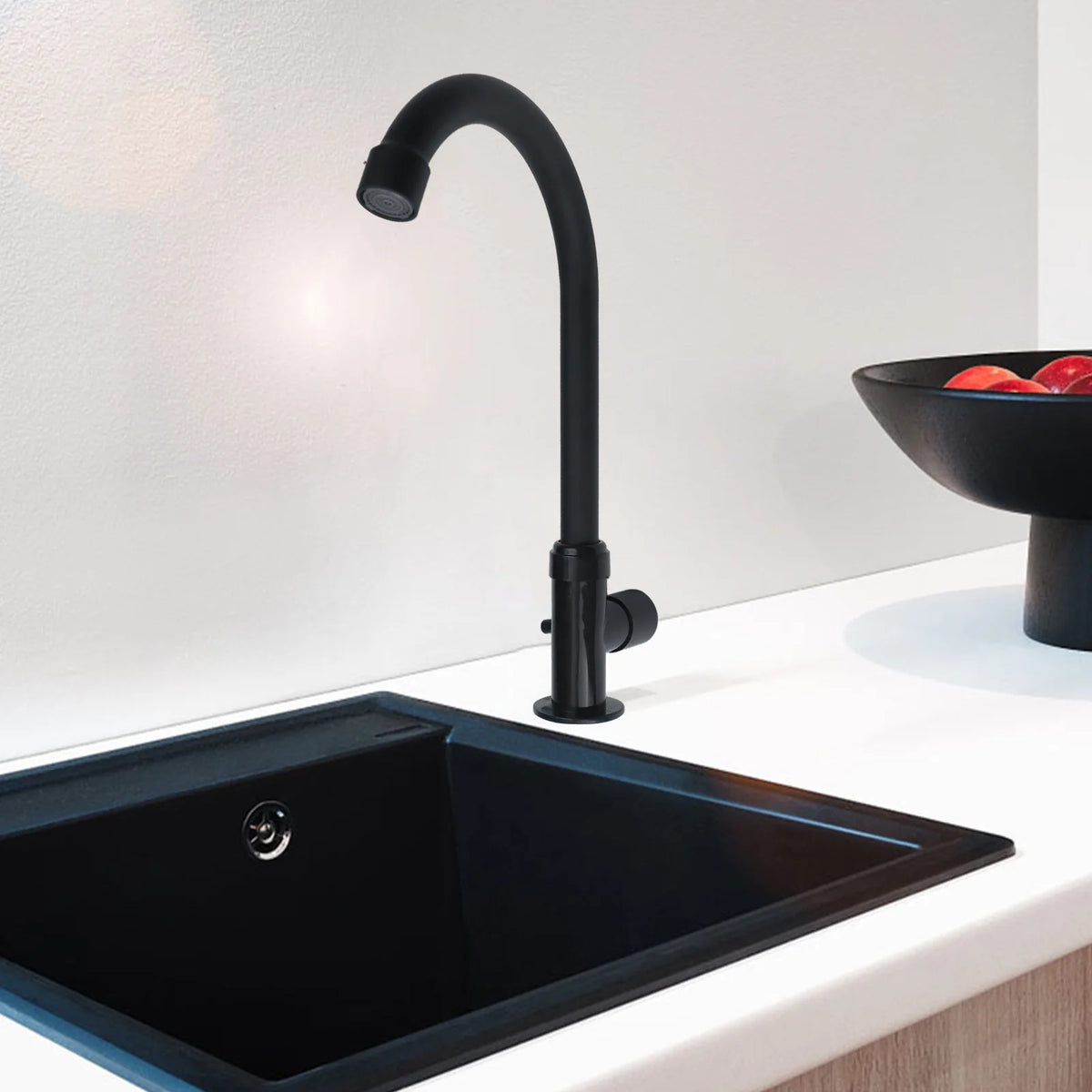 LEENKEA Single Handle Kitchen Sink Faucet – Water-Saving Tap Kitchen Sink Faucet Babs