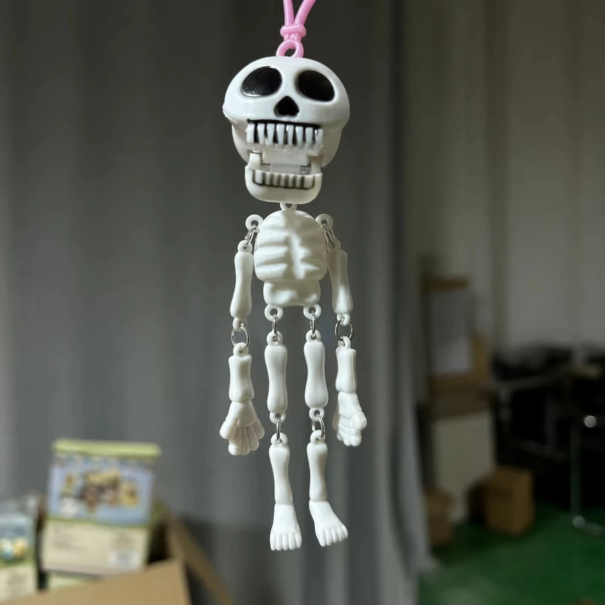 Skeleton Bag Charm Keychain – Pull String Movable Joints Novelty Keychain Charm Babs