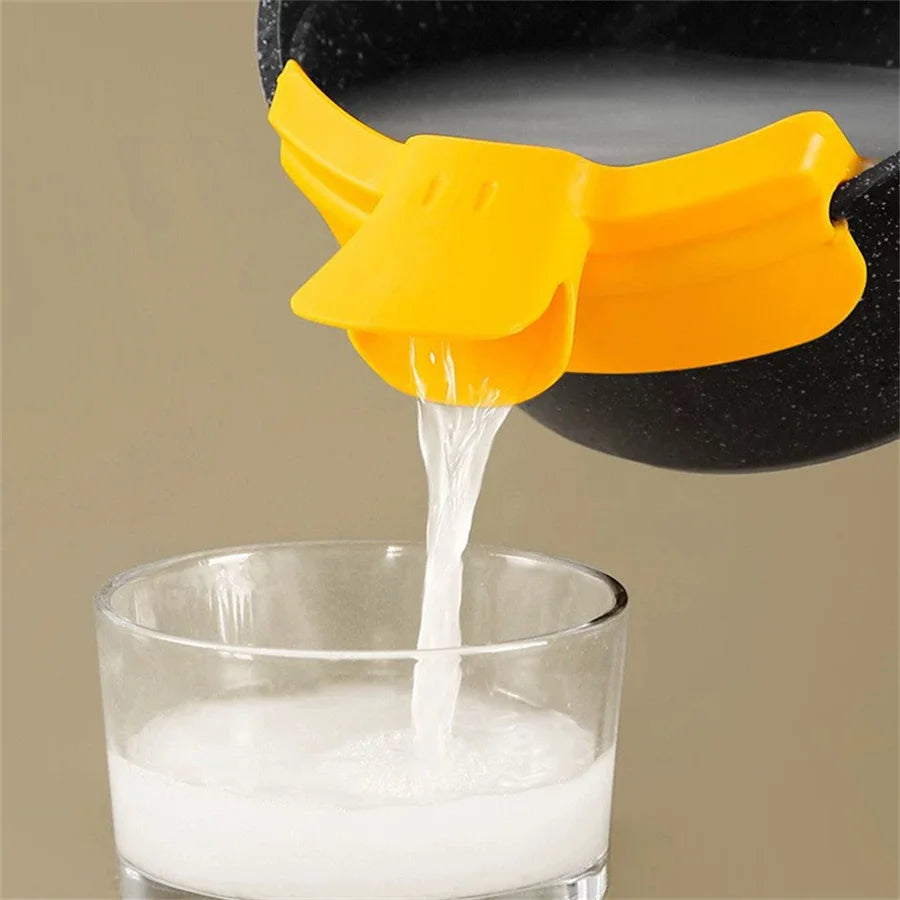 Cute Duck Clip-On Pot Strainer & Rice Washer Kitchen Tool Kitchen Strainer Babs