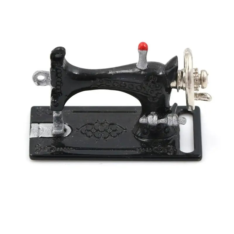 Miniature Metal Sewing Machine 1:12 Dollhouse Scale Decor Dollhouse Miniature Babs Black
