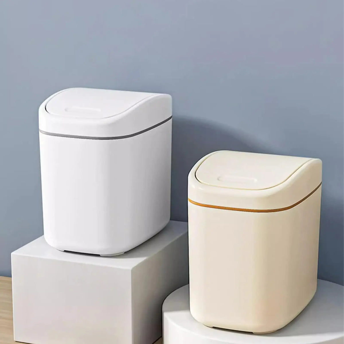 Desktop Mini Trash Can with Shake Lid | Plastic Dustbin Desktop Trash Can Babs