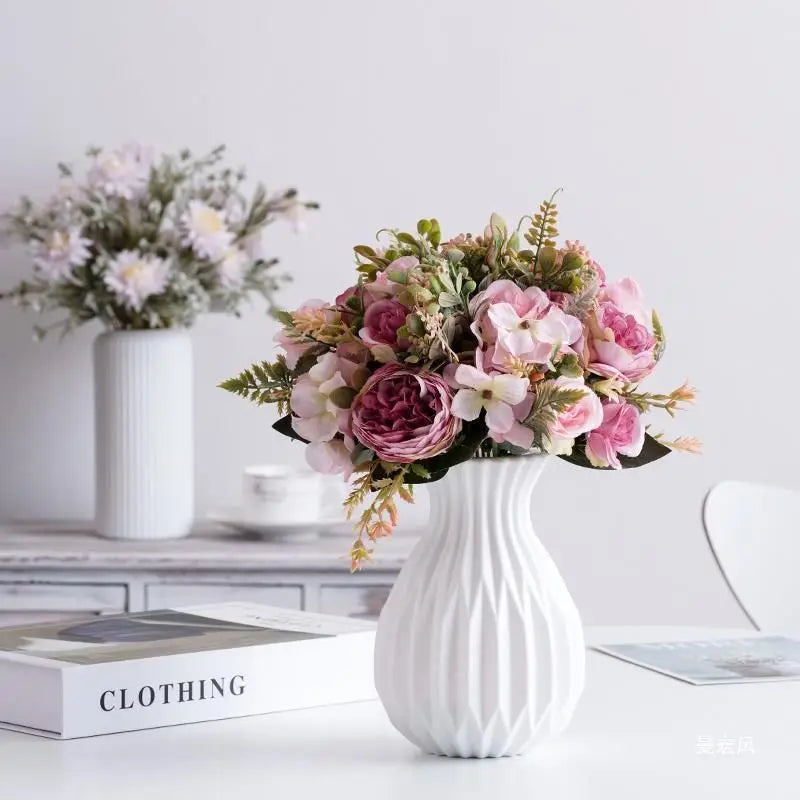 White Nordic Plastic Vase – Imitation Ceramic Flower Pot Decorative Vase Babs