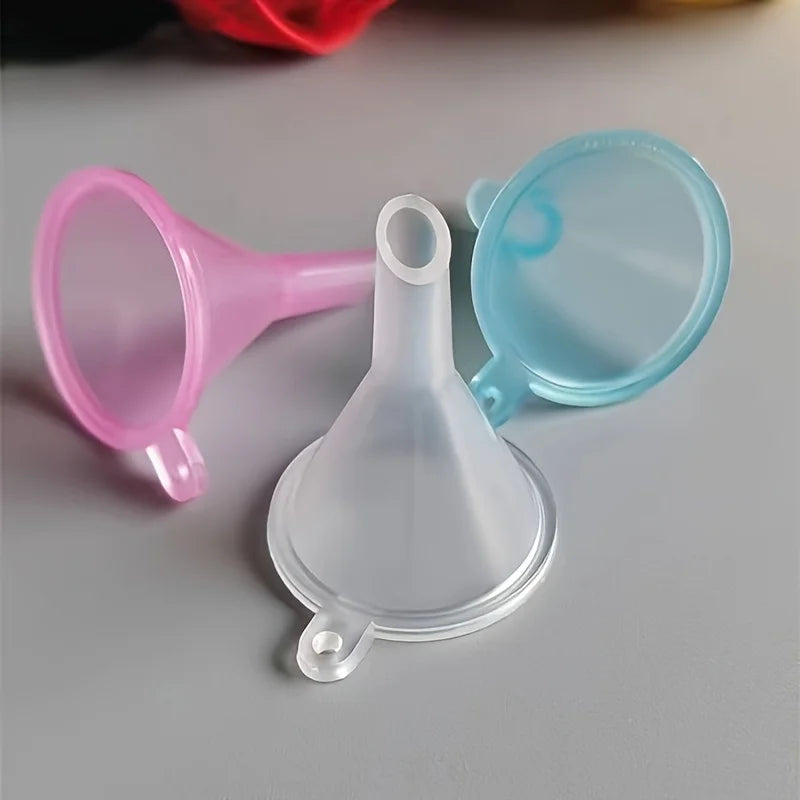 6pcs Mini Plastic Funnels – Perfume, Lotion & Lab Use Mini Portioning Funnels Babs